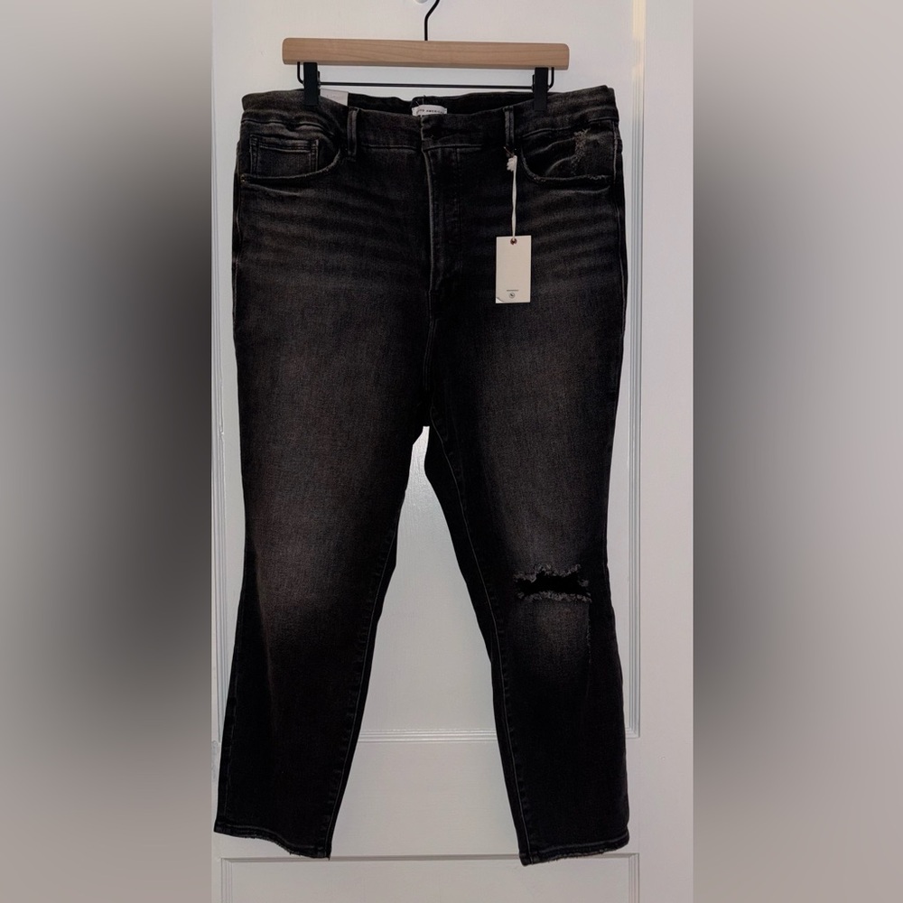 ✨NWT Good American Good Waist Crop Distress Knee - Picture 3 of 11